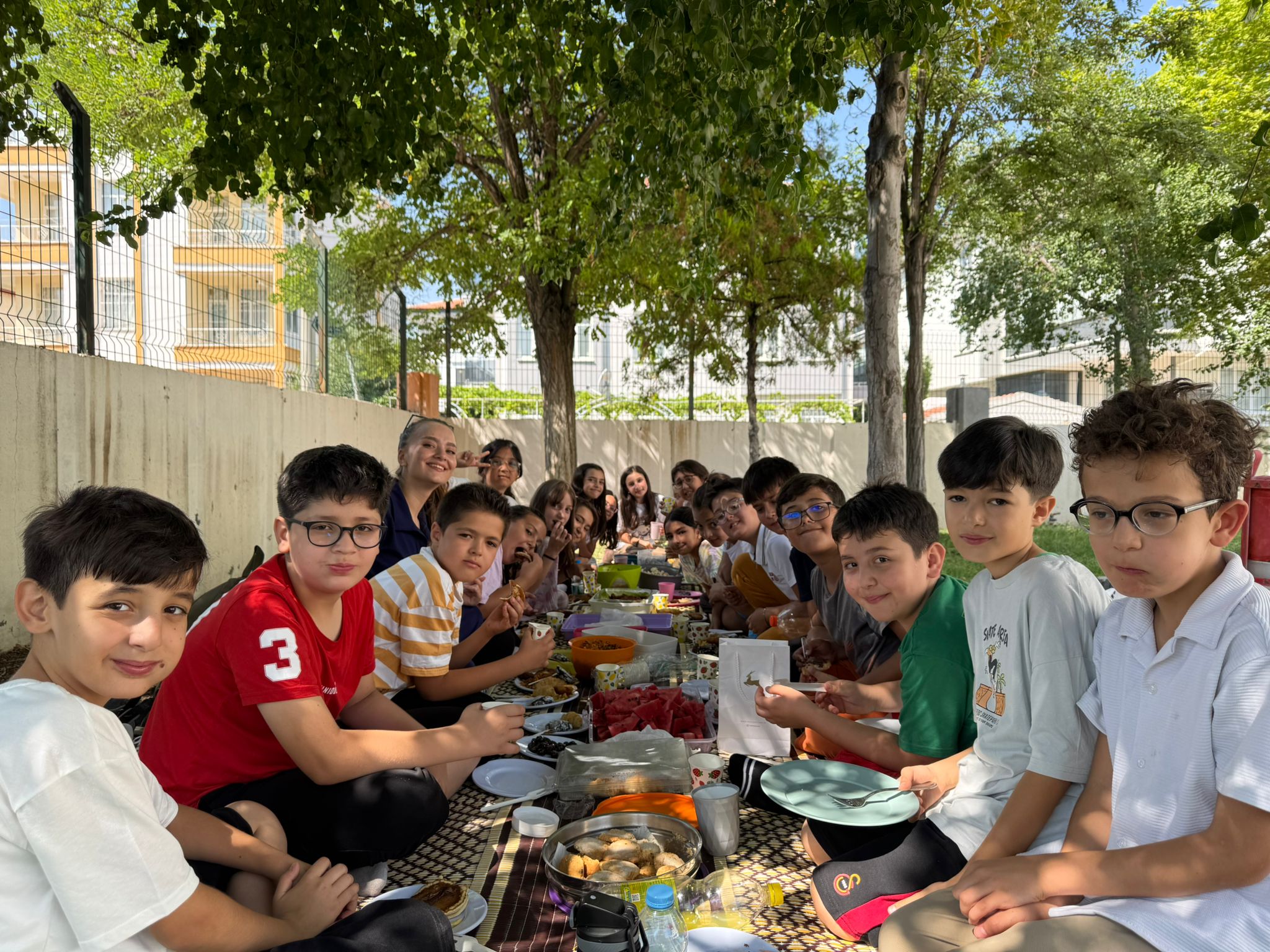 Kurumumuzdan Kareler