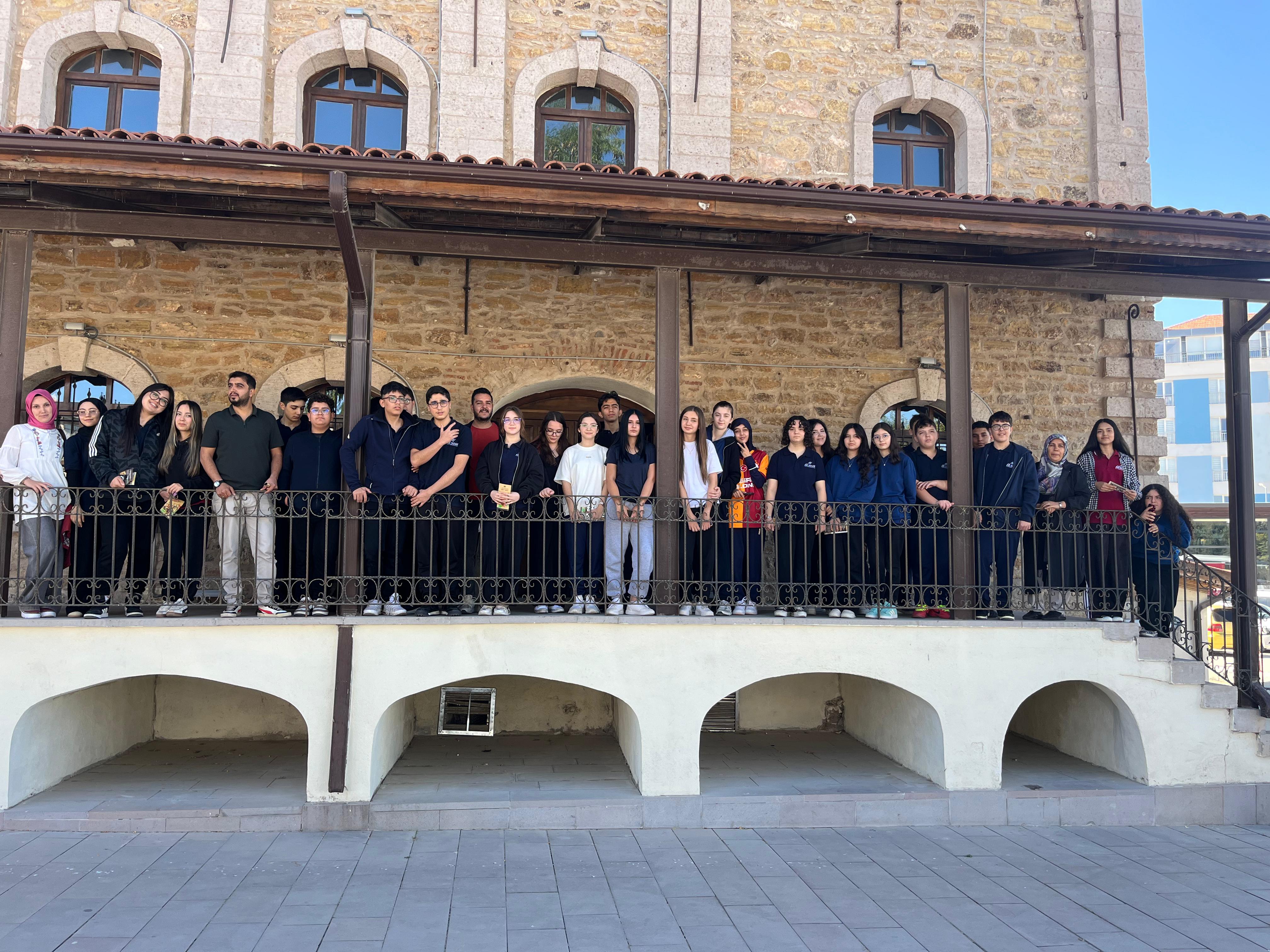 Kurumumuzdan Kareler