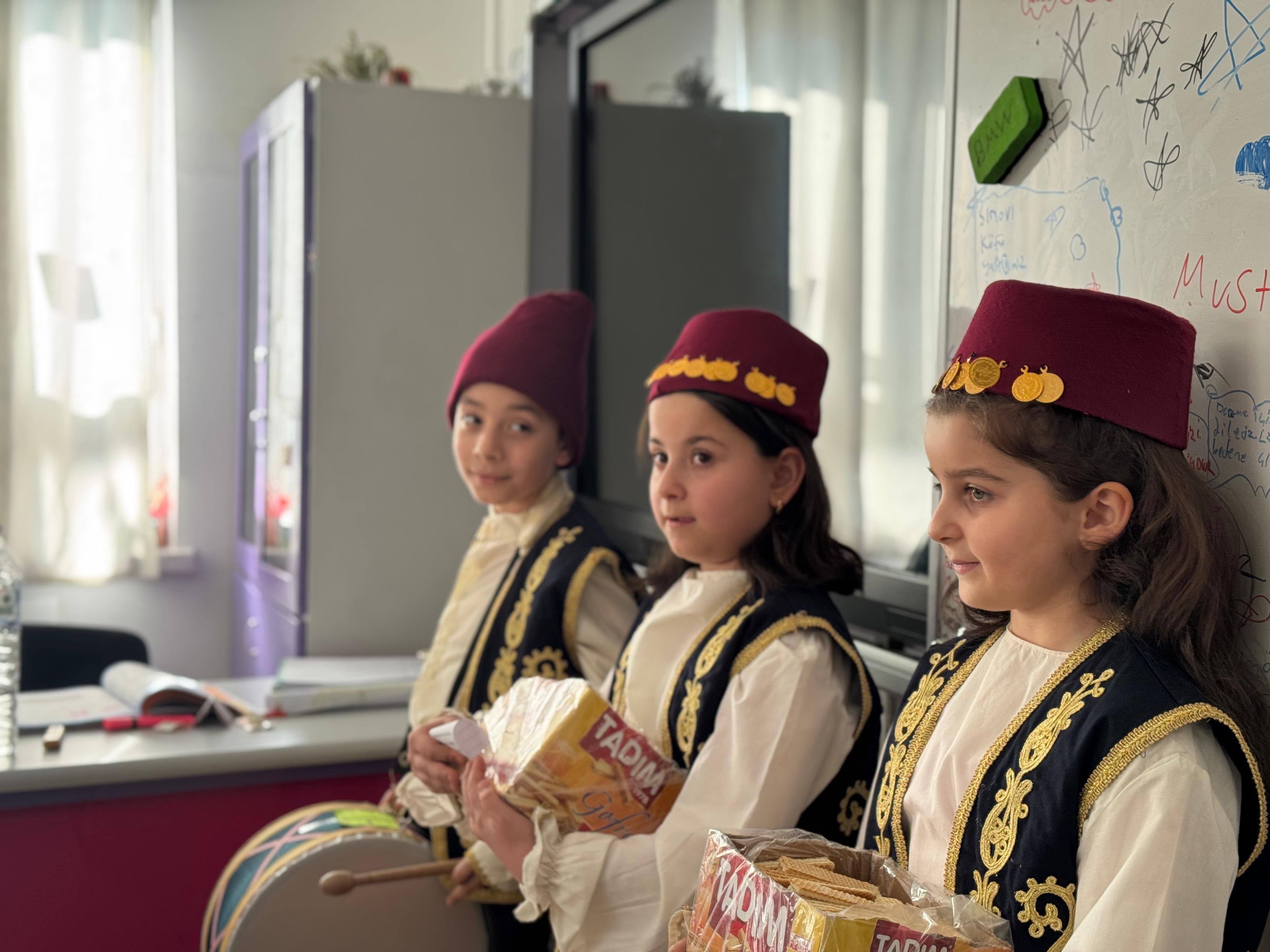 Kurumumuzdan Kareler